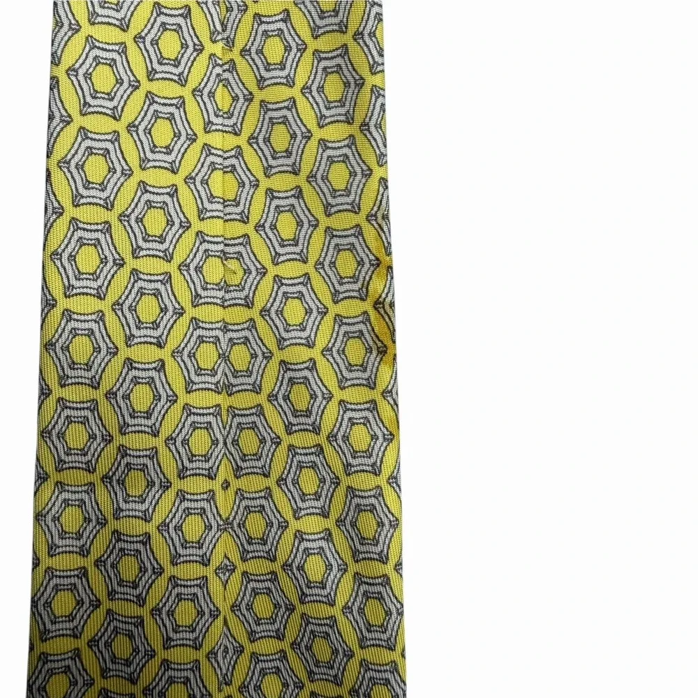 Hermes Men's Tie Geometric Hexagons Yellow Silk 7545 SA 3.75